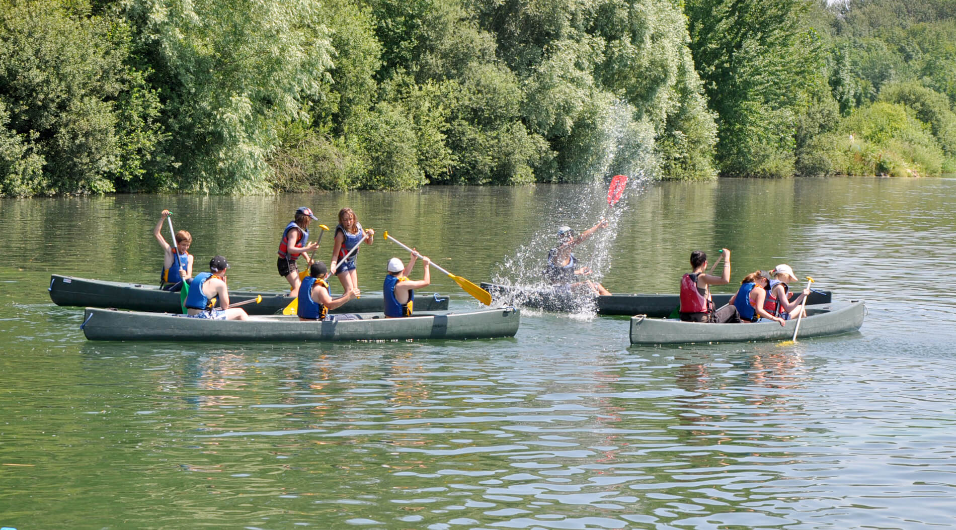 Les incontournables canoës et paddles